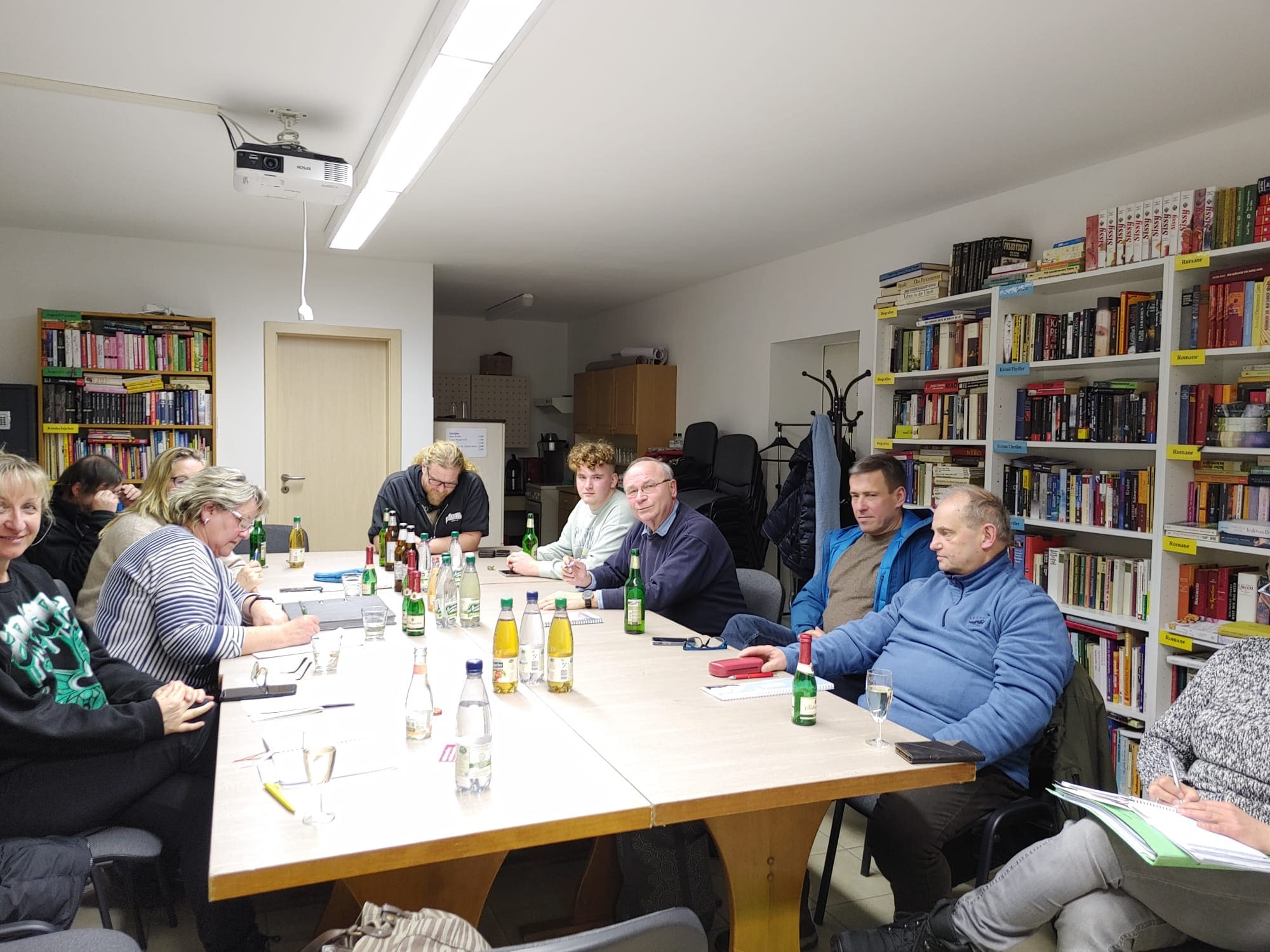 Mehr über den Artikel erfahren DG-R Treffen 30.01.2023 +++ www.dg-reuth.de Online geschaltet +++ Stammtisch/Spieleabend Fr.3.2. im Vereinshaus